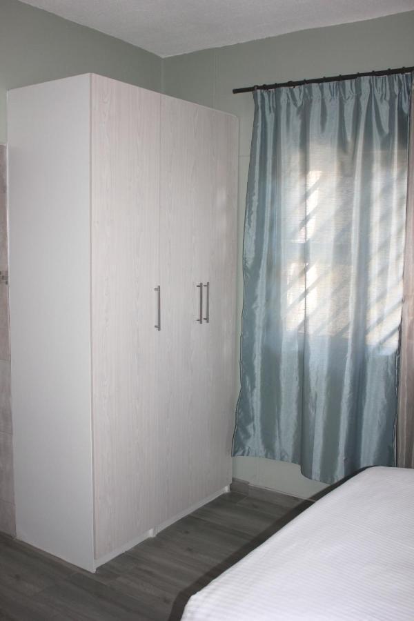 Coco Palm Bed & Breakfast Windhoek Exterior foto